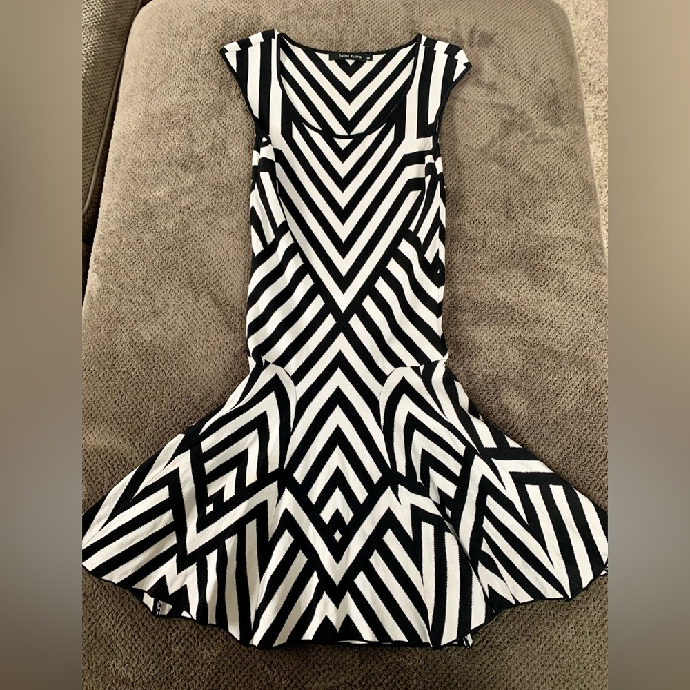 Size 38 EU/Small US Talita Kume black and white dress